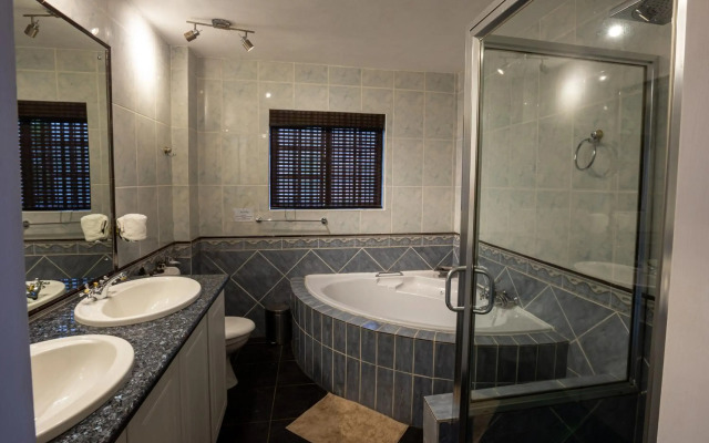 Waterfalls Boutique Hotel