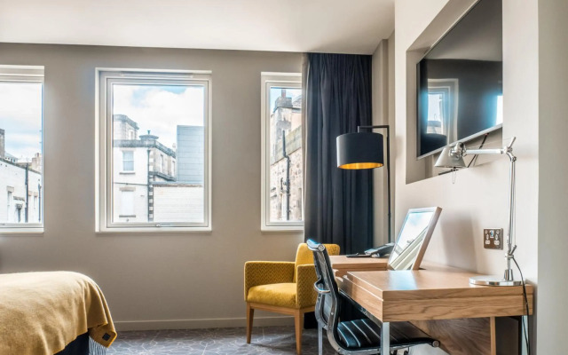 Apex Waterloo Place Hotel