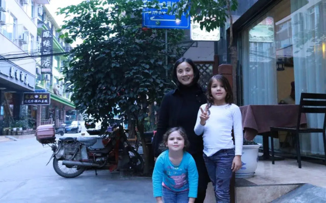 Mount Emei Happy Hotel