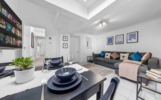 Serviced Flat Near Hyde Park Marble Arch W2 London