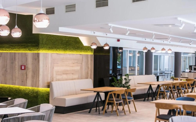 Ambient Hotel And AromaSpa