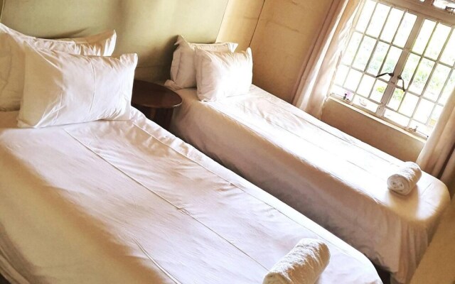 10 Guest Stay in the Mountains of Nyanga!