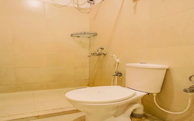OYO Home 16420 Cosy 2BHK