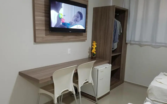 Max Hotel