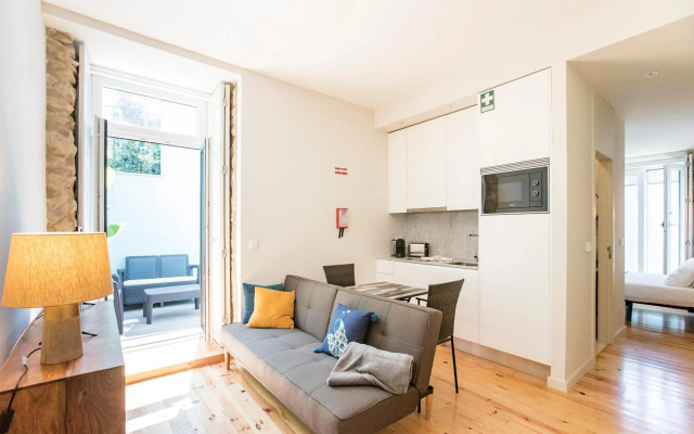 Central Studio w/ Pool, AC & Patio by LovelyStay