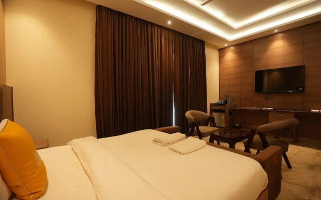 Lime Tree Hotels & Banquet Greater Noida