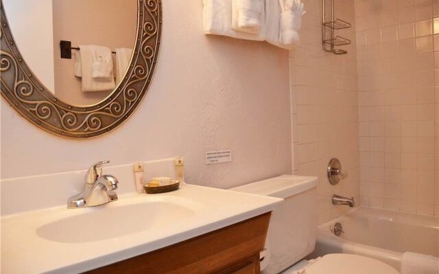 Der Steiermark Unit 114 by RedAwning