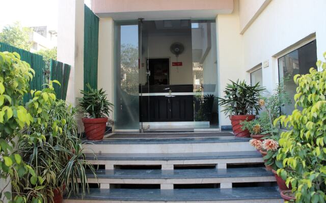 OYO Rooms 074 Cyber City