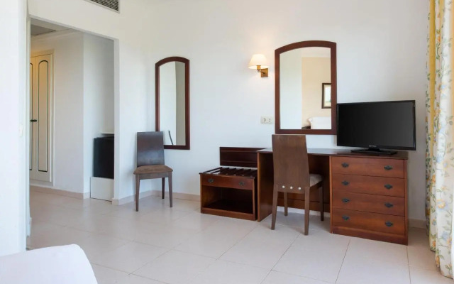 Valentin Son Bou Hotel