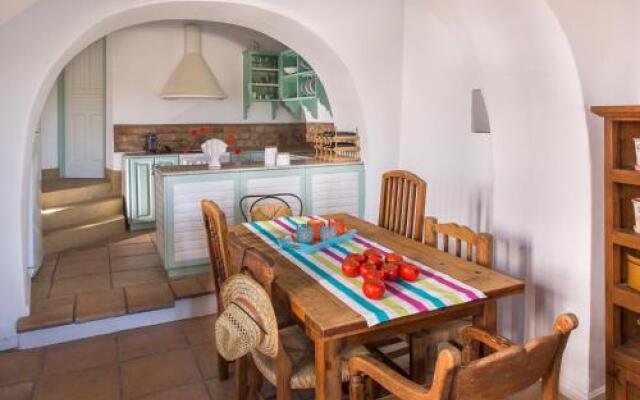 Sfendoni House