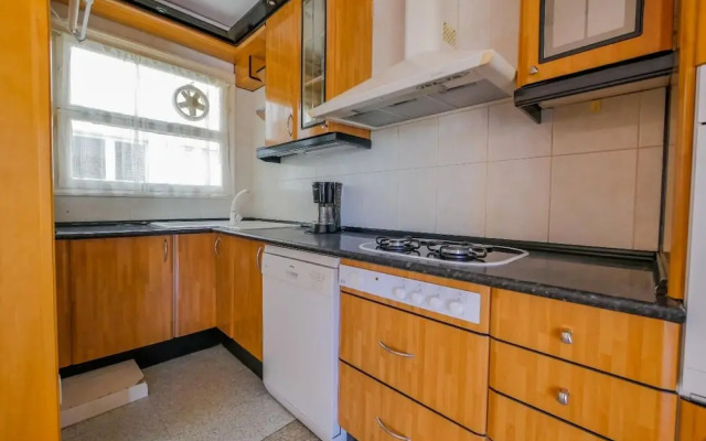 Ferran 32 in Roses With 4 Bedrooms and 2 Bathrooms