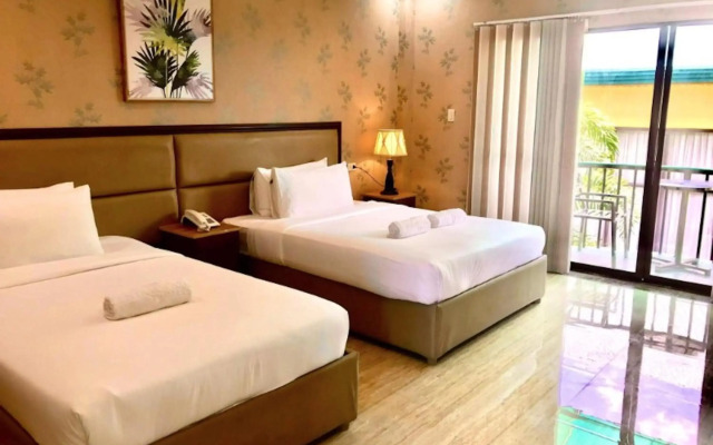 Luisita Central Park Hotel