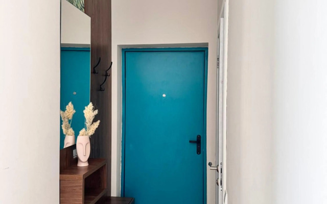 Тропики в Толе Би