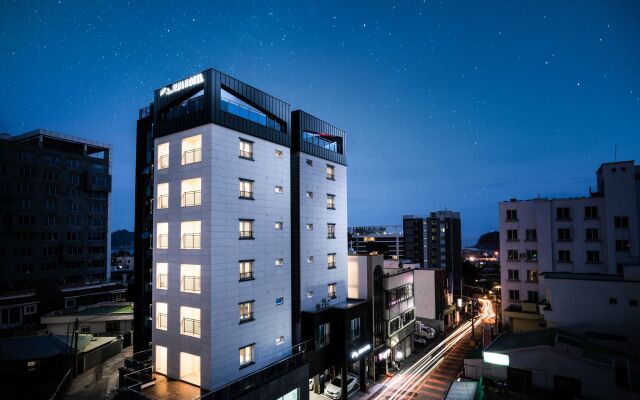 Run Hotel