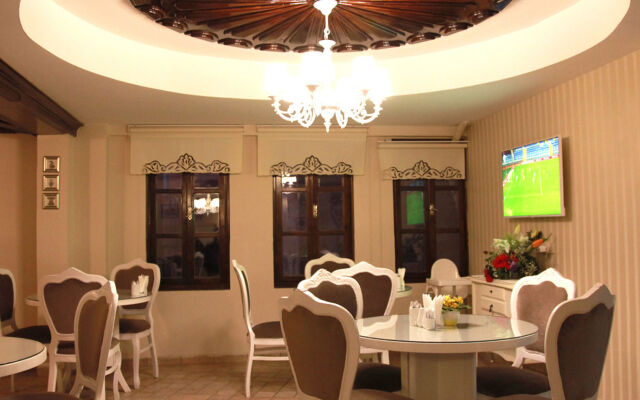 Kadi Konagi Thermal Hotel