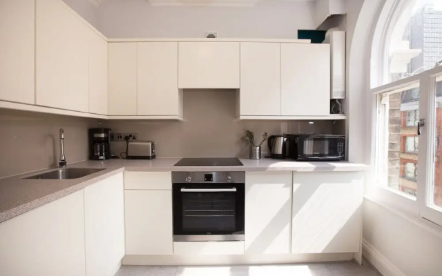 Emperors Gate Residence by Allô Housing
