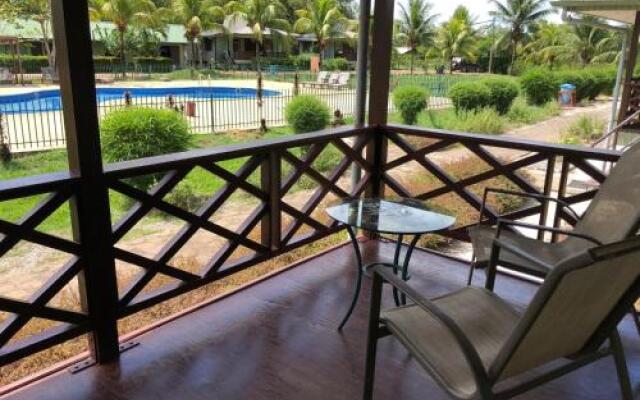 Overbridge River Resort
