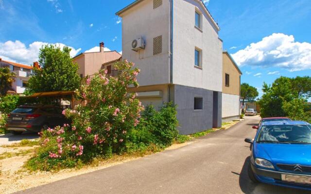 Apartment Lavender 700