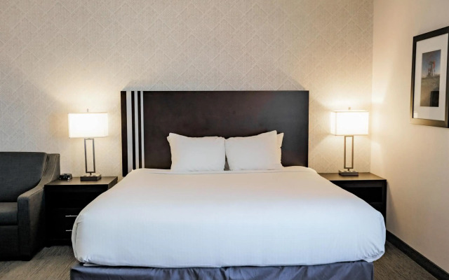 Park Inn by Radisson Edmonton Airport