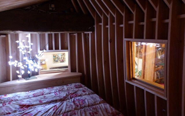 Gîte atypique la croix du py