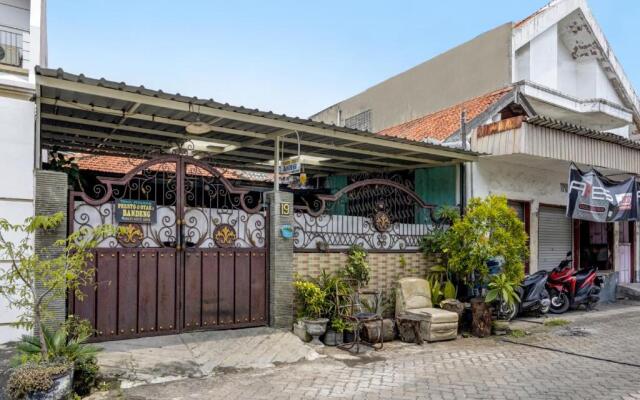 OYO Life 92461 Aini Syariah Homestay