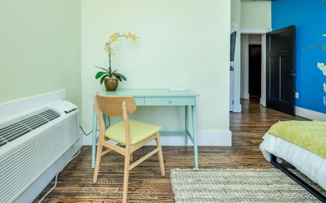 Private Suite in Historic Austin B&b: Sleeps 2!