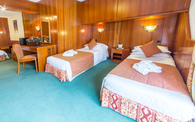 Hotel Excelsior Planet