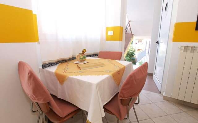 Apartments Yellow 721