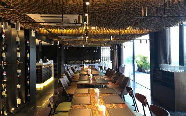 Parosand Hanoi Hotel & Apartment