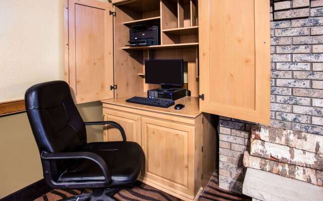 AmericInn by Wyndham Menomonie