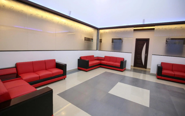 OYO 10152 Rail View Residency