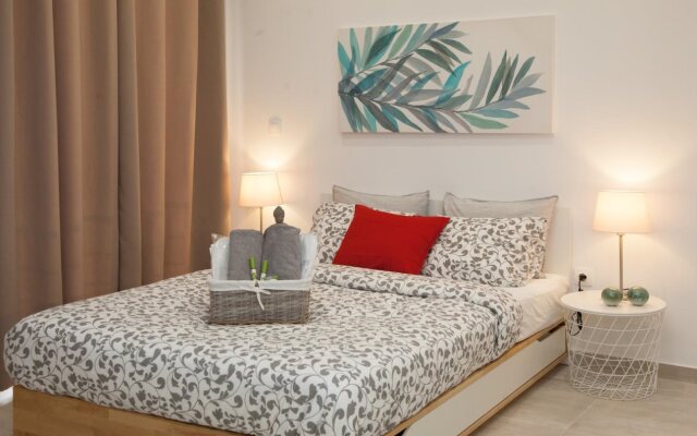 The Omnia Collection Pagrati
