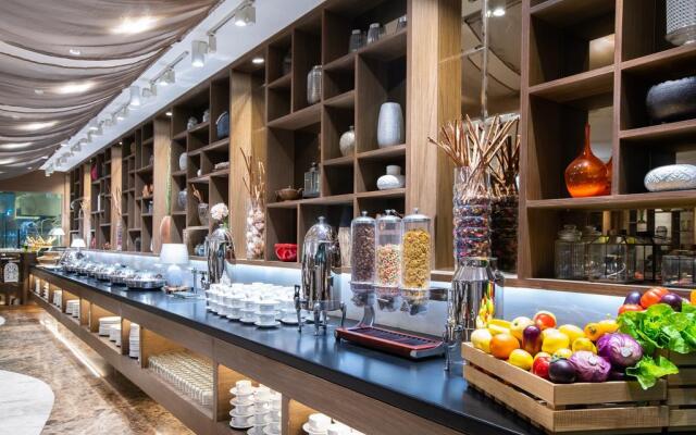 Ashley Wahid Hasyim Jakarta