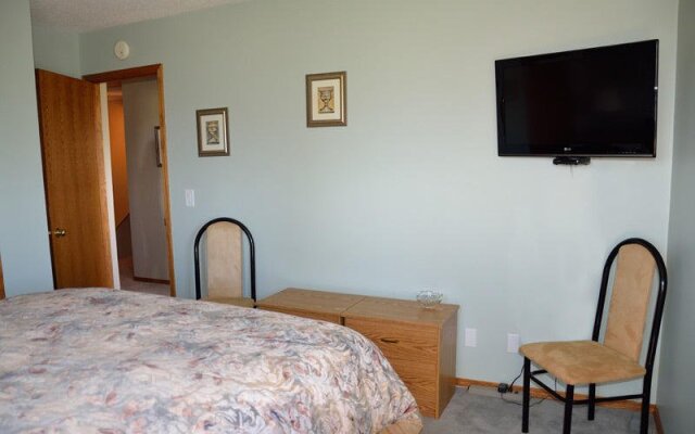 Gemstone Guest House and B&B