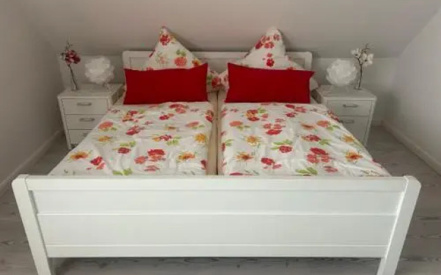 Hans-Trimborn-Strasse 13