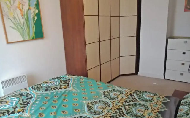 Apartmentsleeps5-balcony-petfriendly-aoarena-heatonpark-onstreetparking