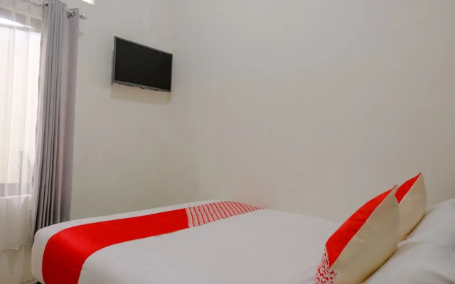 Capital O 2798 Semeru Residence Syariah