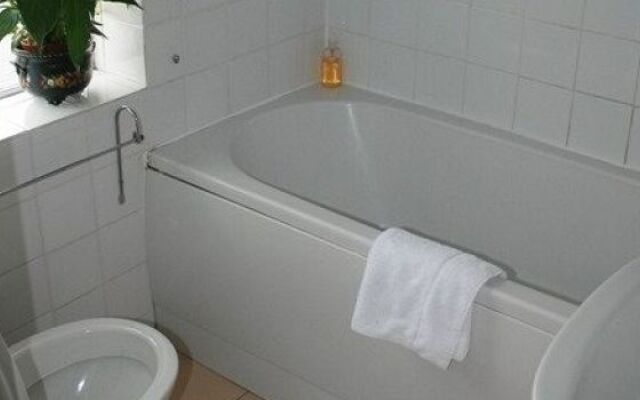 Diana Lodge Bed and Breakfast