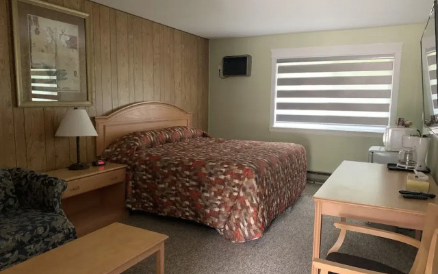 Greenview Motel and RV Park