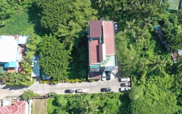 Green Paradise Hotel