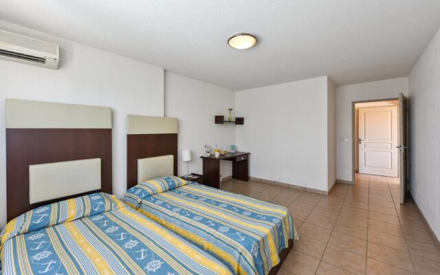 Comfort Aparthotel Six-Fours