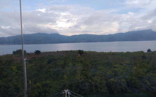 Fuxian Lake Delin Guesthouse