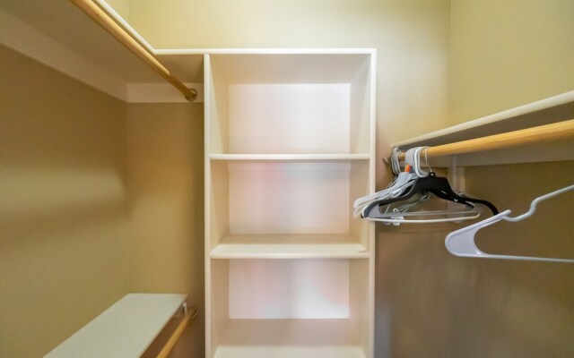 Deer Valley 164 4 Bedroom Apts