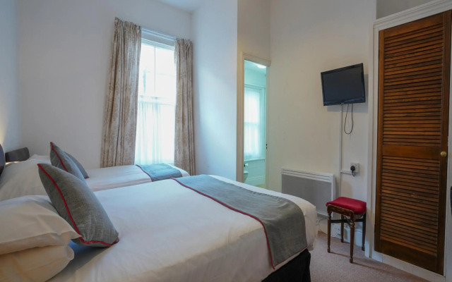 OYO Shanklin Beach Hotel