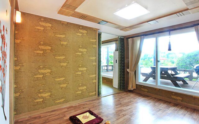 Yangyang Freesia Pension