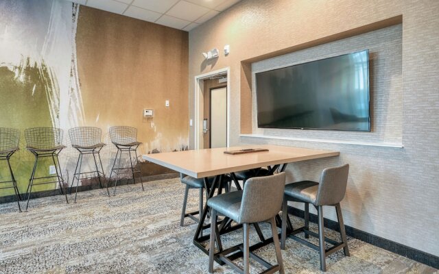 Courtyard Southington