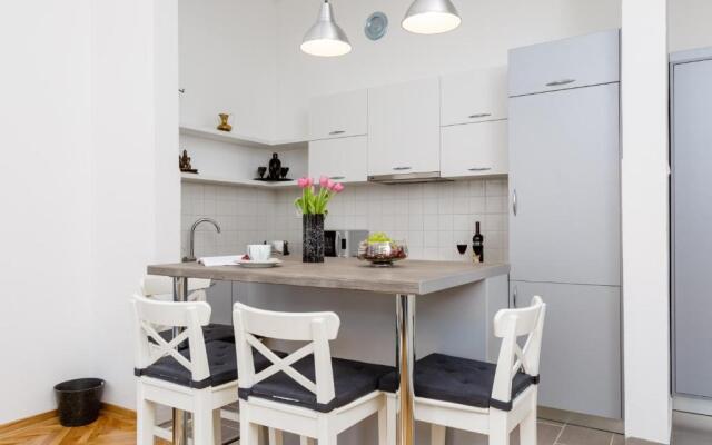 Old Town Clock Tower Apartment