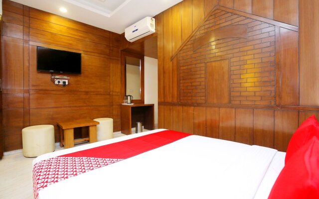 Capital O Hotel Cargo by JD