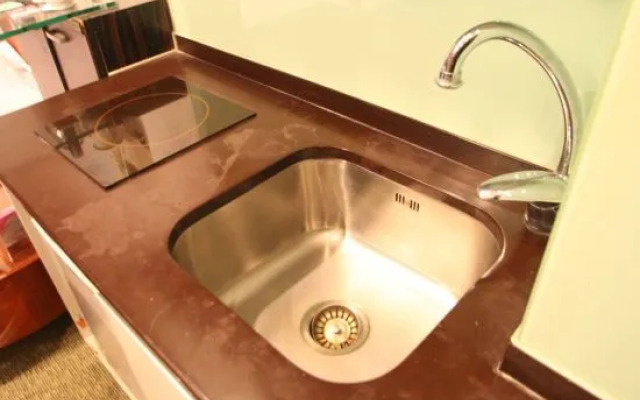 Yasi Apartment Hotel