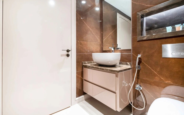 LUX The Zaafran Burj Khalifa View Suite